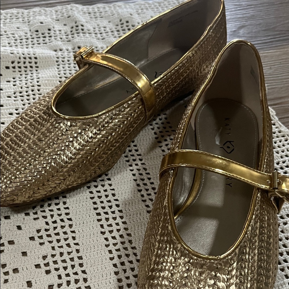Katy Perry Metallic Gold The Evie Mary Jane Flats size 11